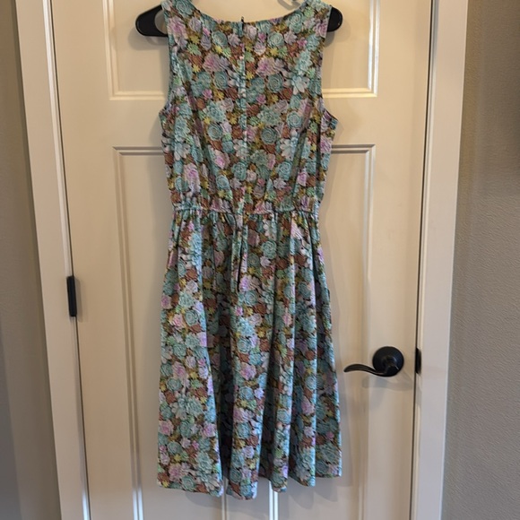 RetroLicious sleeveless dress with beautiful succulent pattern! 🪴 - Picture 7 of 7